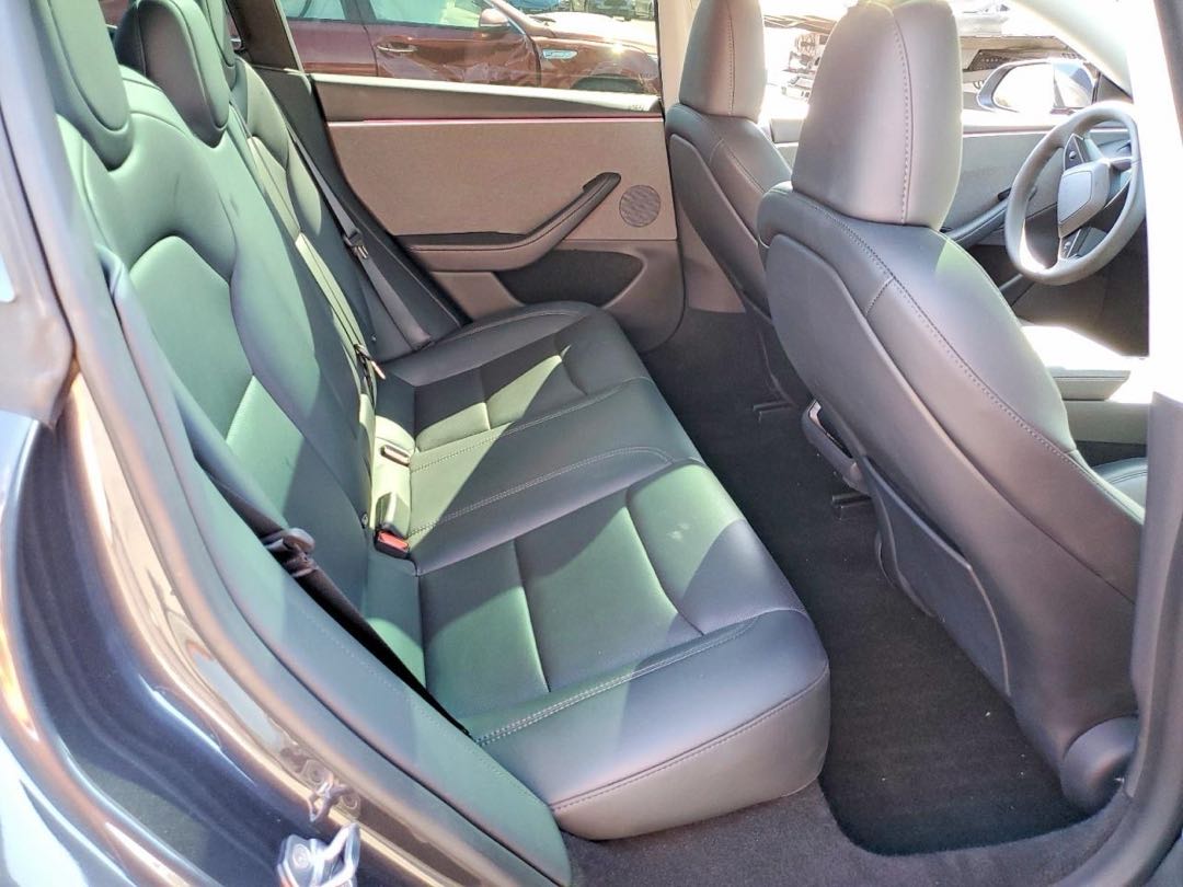 Car Image 2025 TESLA Model 3