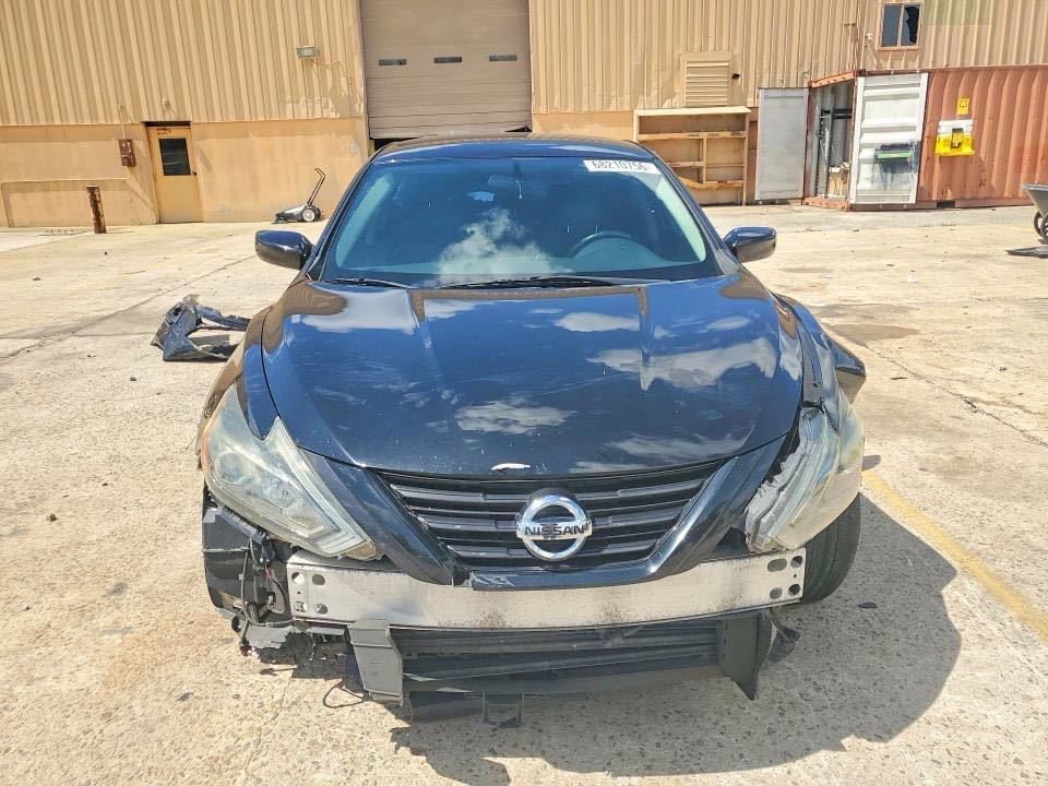 Car Image 2018 NISSAN ALTIMA
