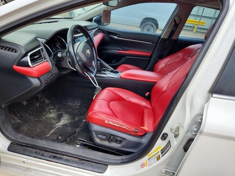 Car Image 2018 TOYOTA CAMRY