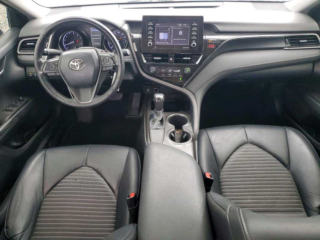 Car Image 2021 TOYOTA CAMRY