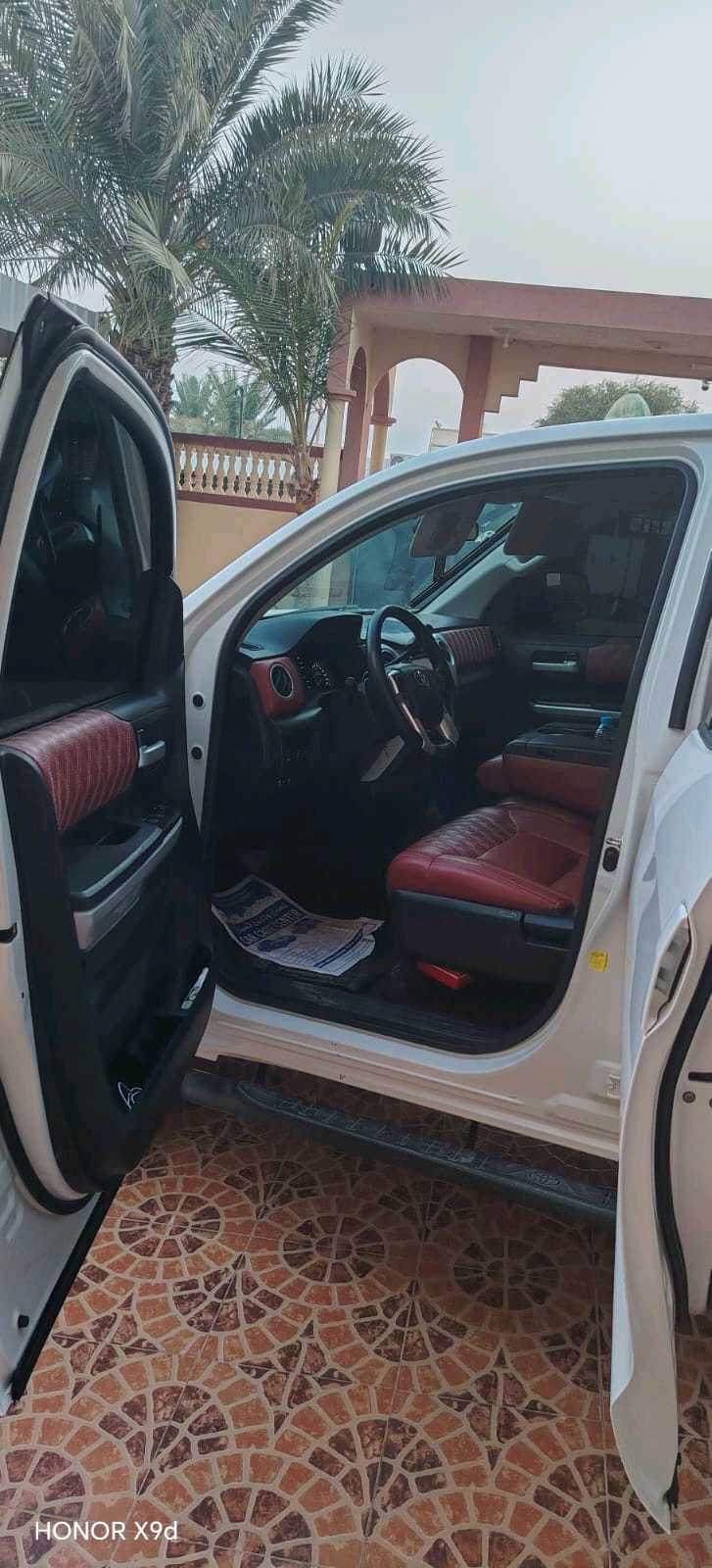Car Image 2018 TOYOTA TUNDRA TRD