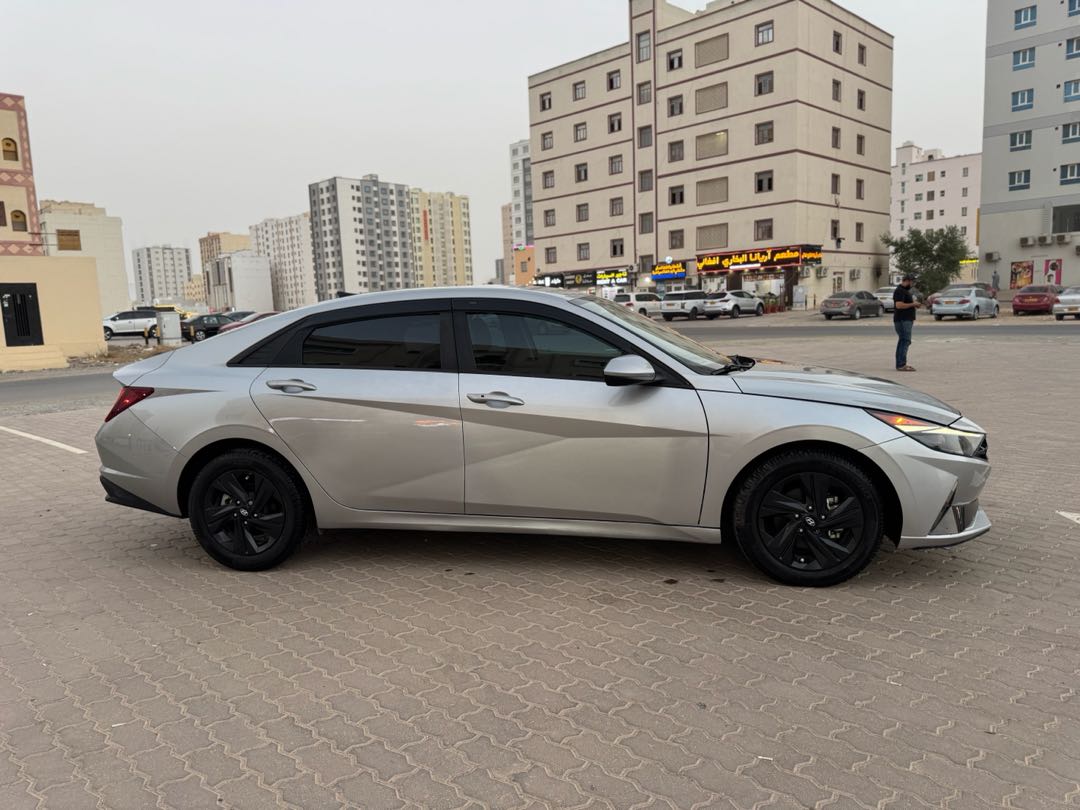 HYUNDAI ELANTRA 2022