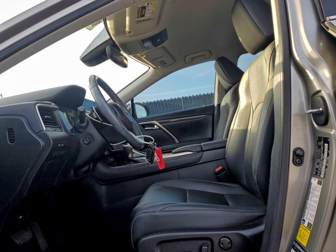 Car Image 2020 LEXUS RX