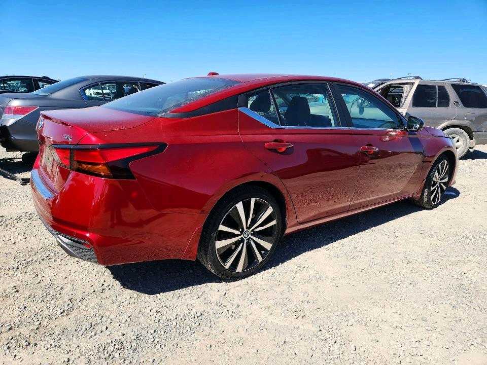 Car Image 2021 NISSAN ALTIMA