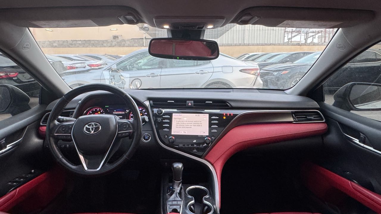 Car Image 2019 TOYOTA CAMRY