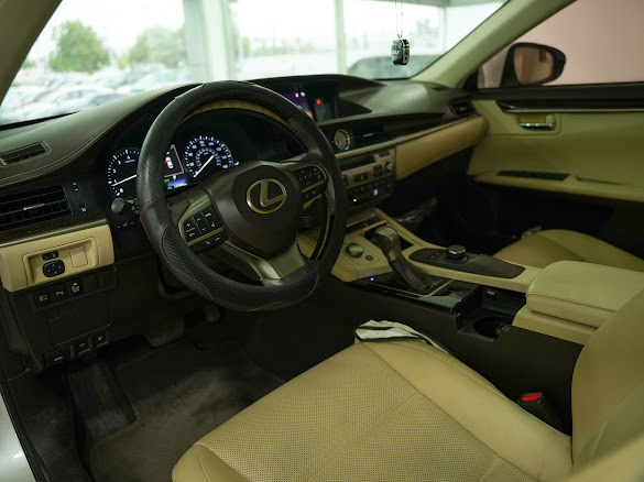 Car Image 2017 LEXUS ES 350