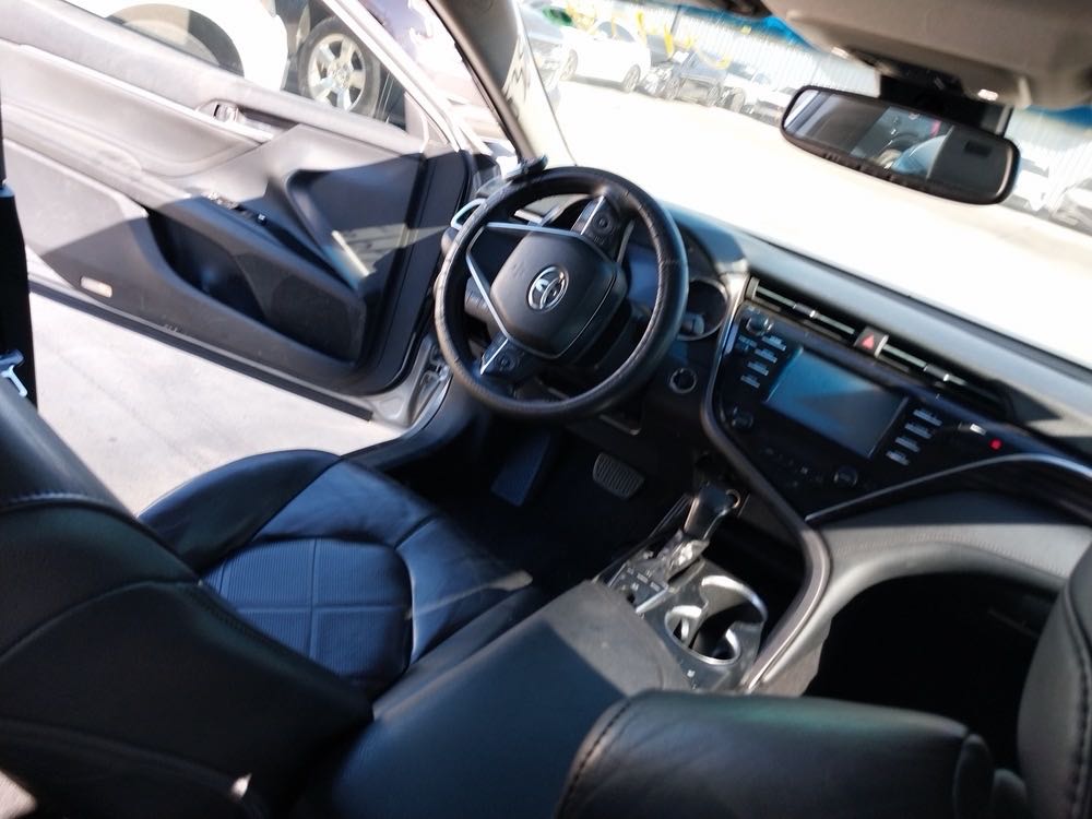 Car Image 2018 TOYOTA CAMRY