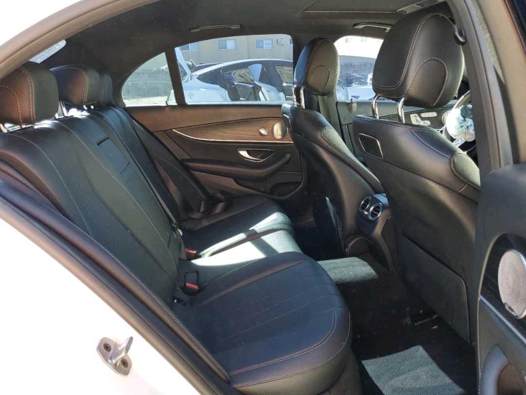 Car Image 2019 MERCEDES E Class