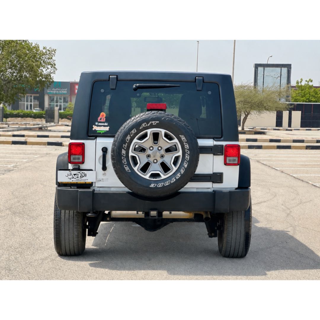 Car Image 2017 JEEP WRANGLER Sport