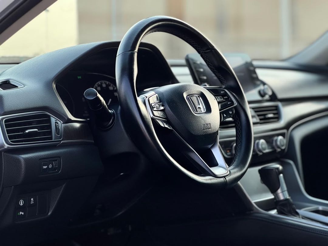 Car Image 2021 HONDA ACCORD EXL