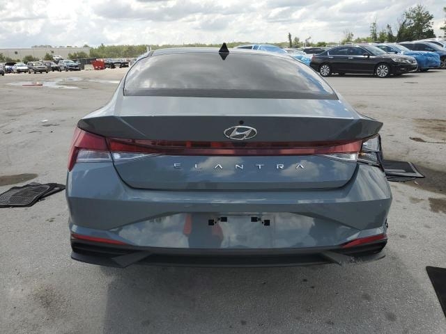 Car Image 2022 HYUNDAI ELANTRA