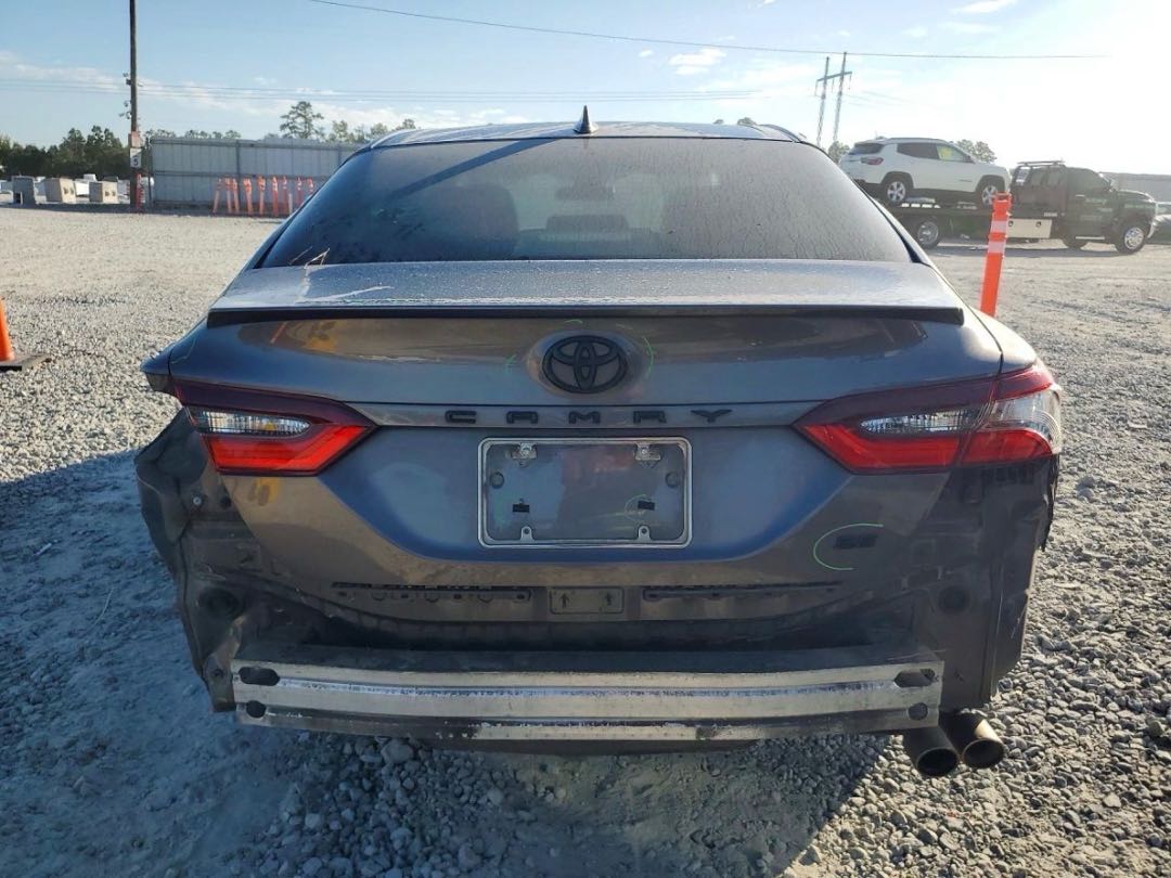 Car Image 2021 TOYOTA CAMRY