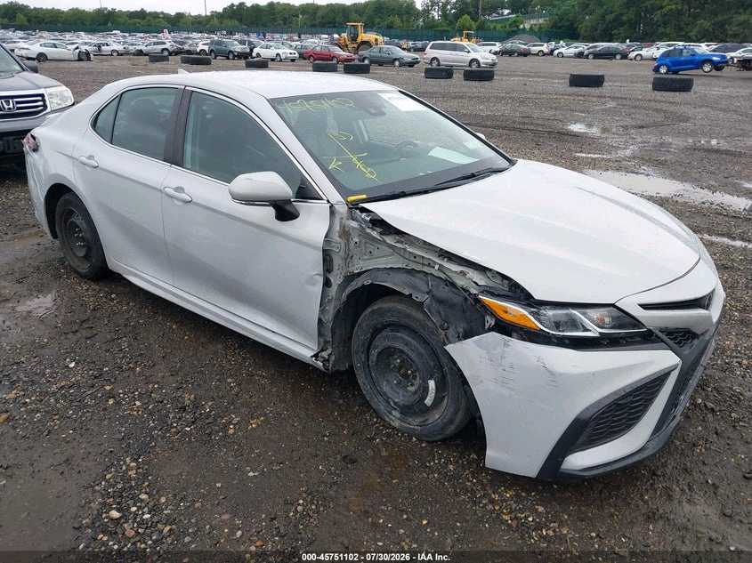 TOYOTA CAMRY SE 2022