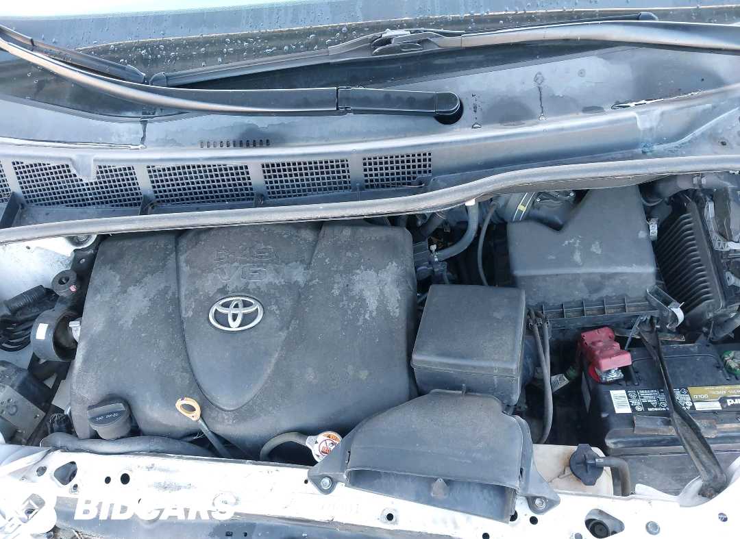 Car Image 2020 TOYOTA SIENNA
