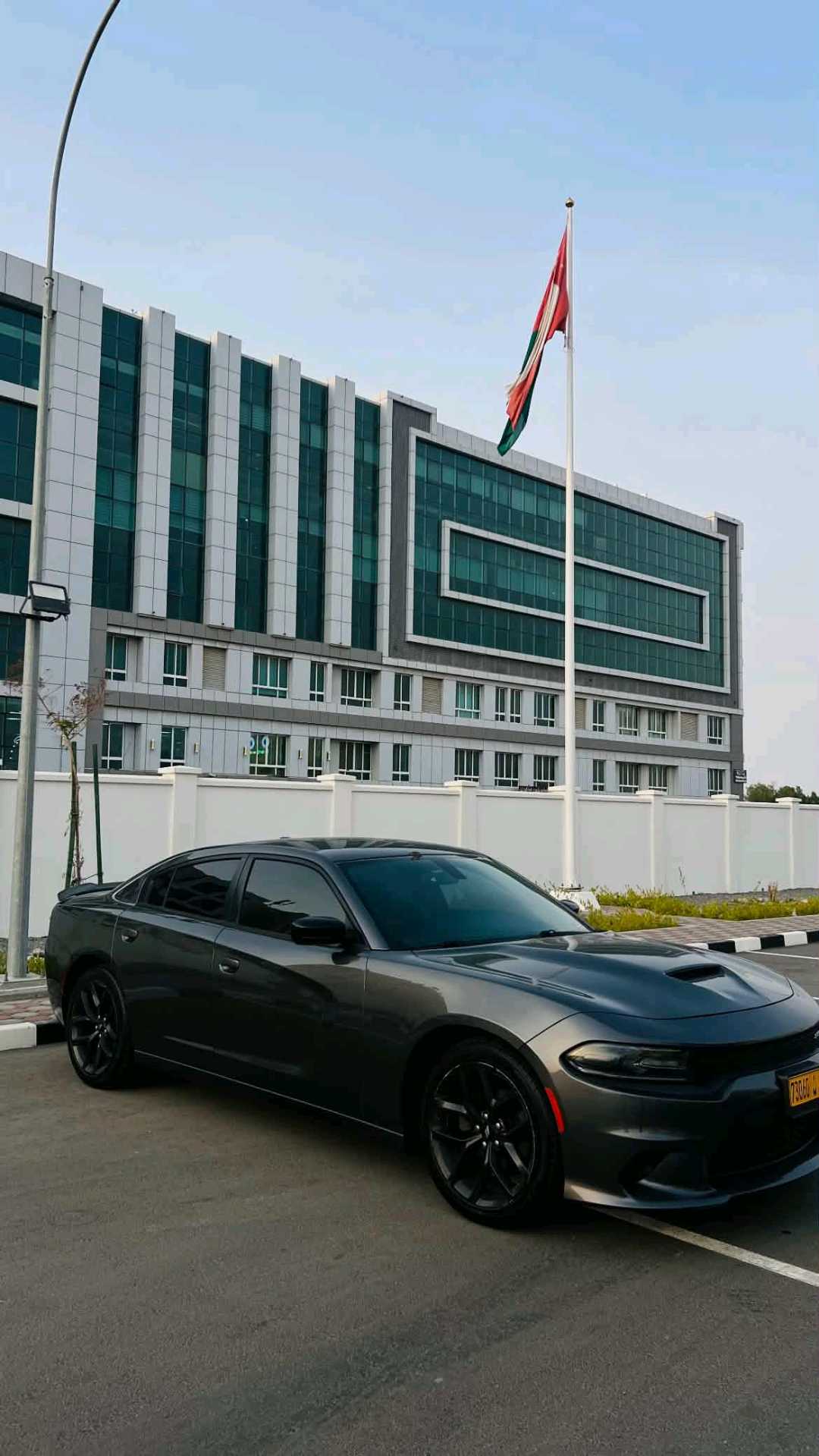 Car Image 2019 DODGE CHARGER SXT