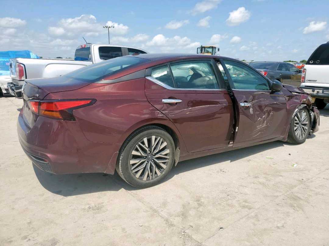Car Image 2024 NISSAN ALTIMA