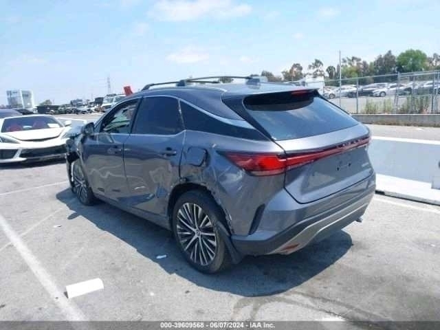 Car Image 2023 LEXUS RX