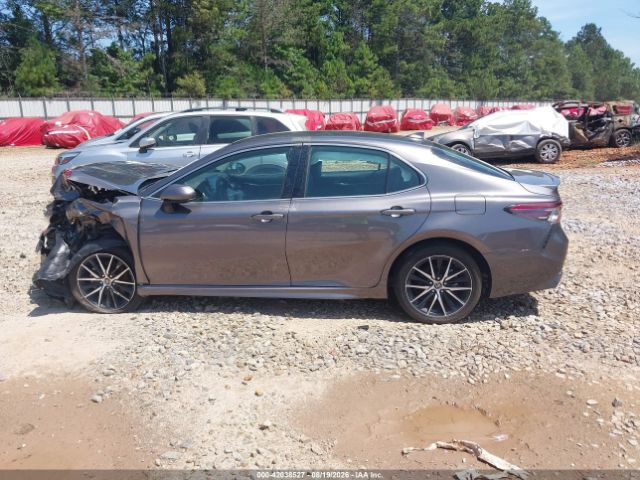 Car Image 2023 TOYOTA CAMRY