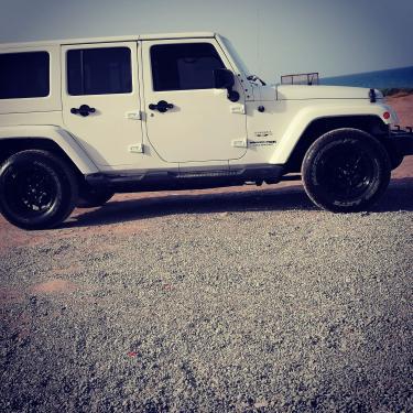 Car Image 2018 JEEP WRANGLER JK