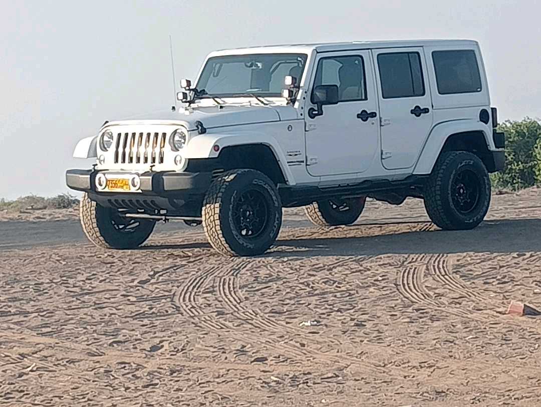 Car Image 2018 JEEP WRANGLER JK