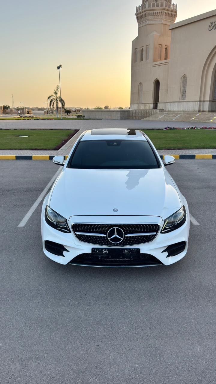 Car Image 2017 MERCEDES E Class 300