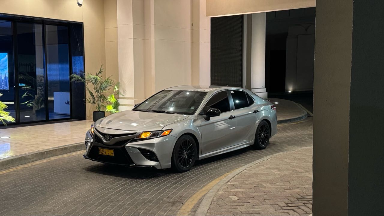 Car Image 2019 TOYOTA CAMRY SE