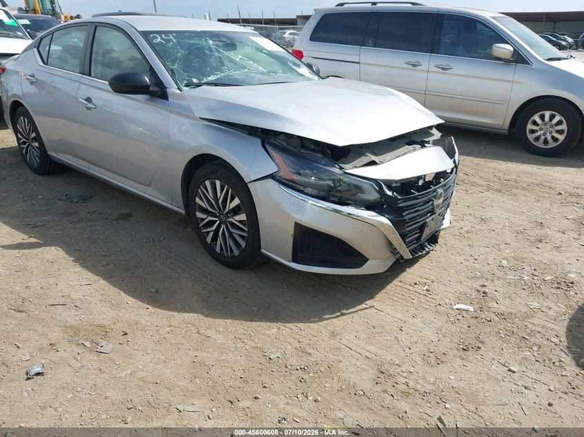 NISSAN ALTIMA SV 2024