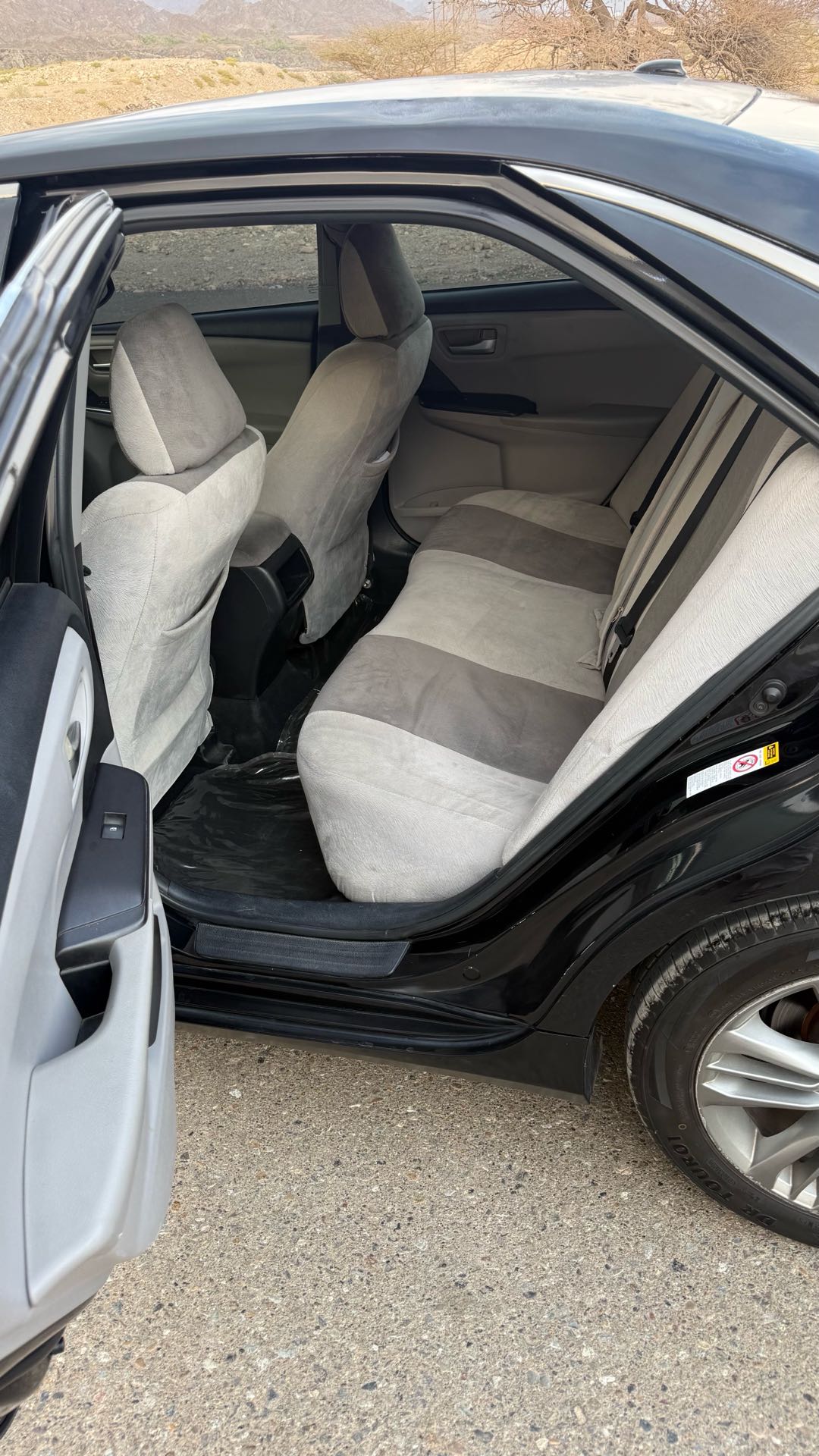 Car Image 2016 TOYOTA CAMRY SE