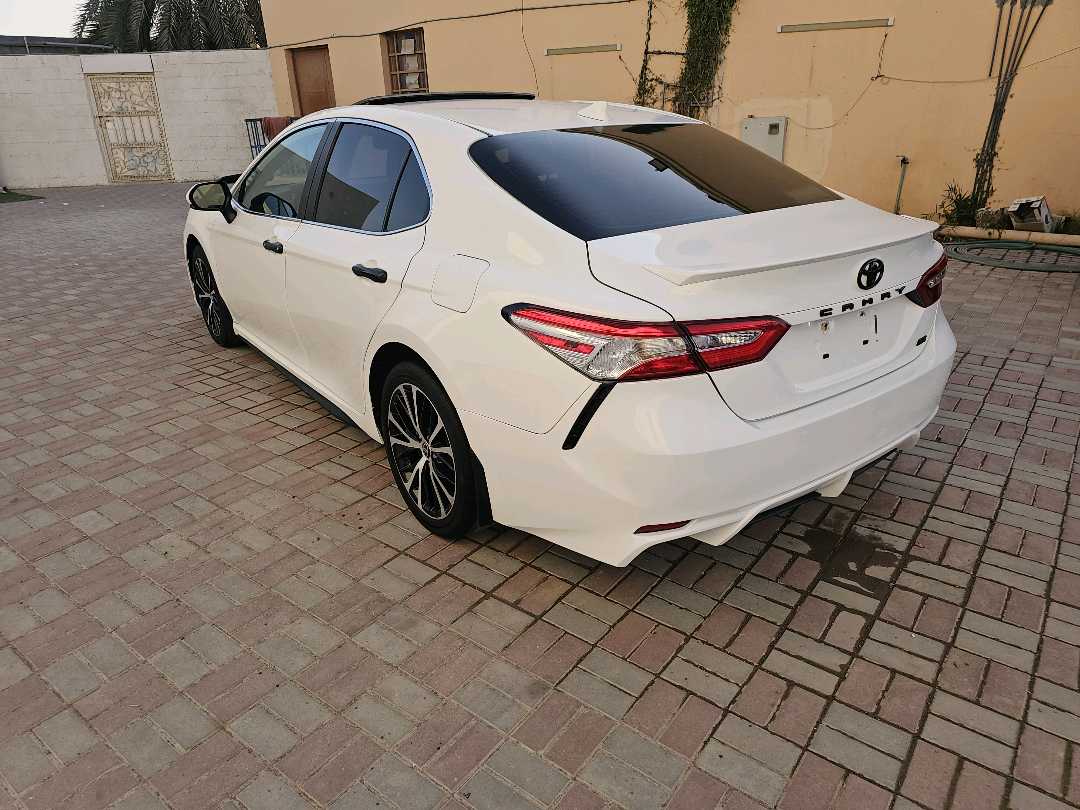 Car Image 2020 TOYOTA CAMRY SE