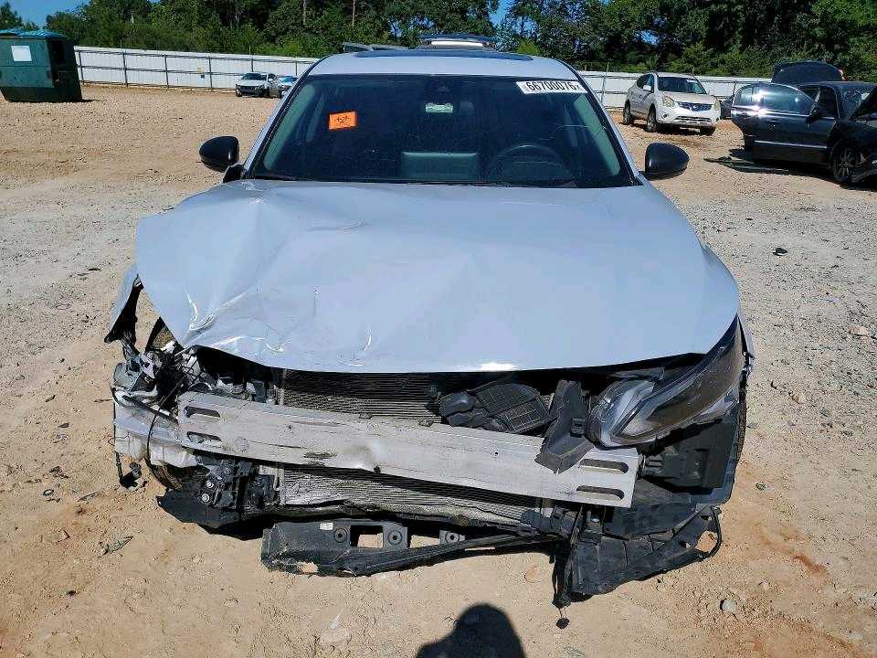 NISSAN ALTIMA SR 2023