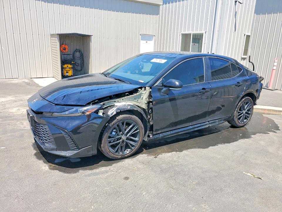 TOYOTA CAMRY SE 2026
