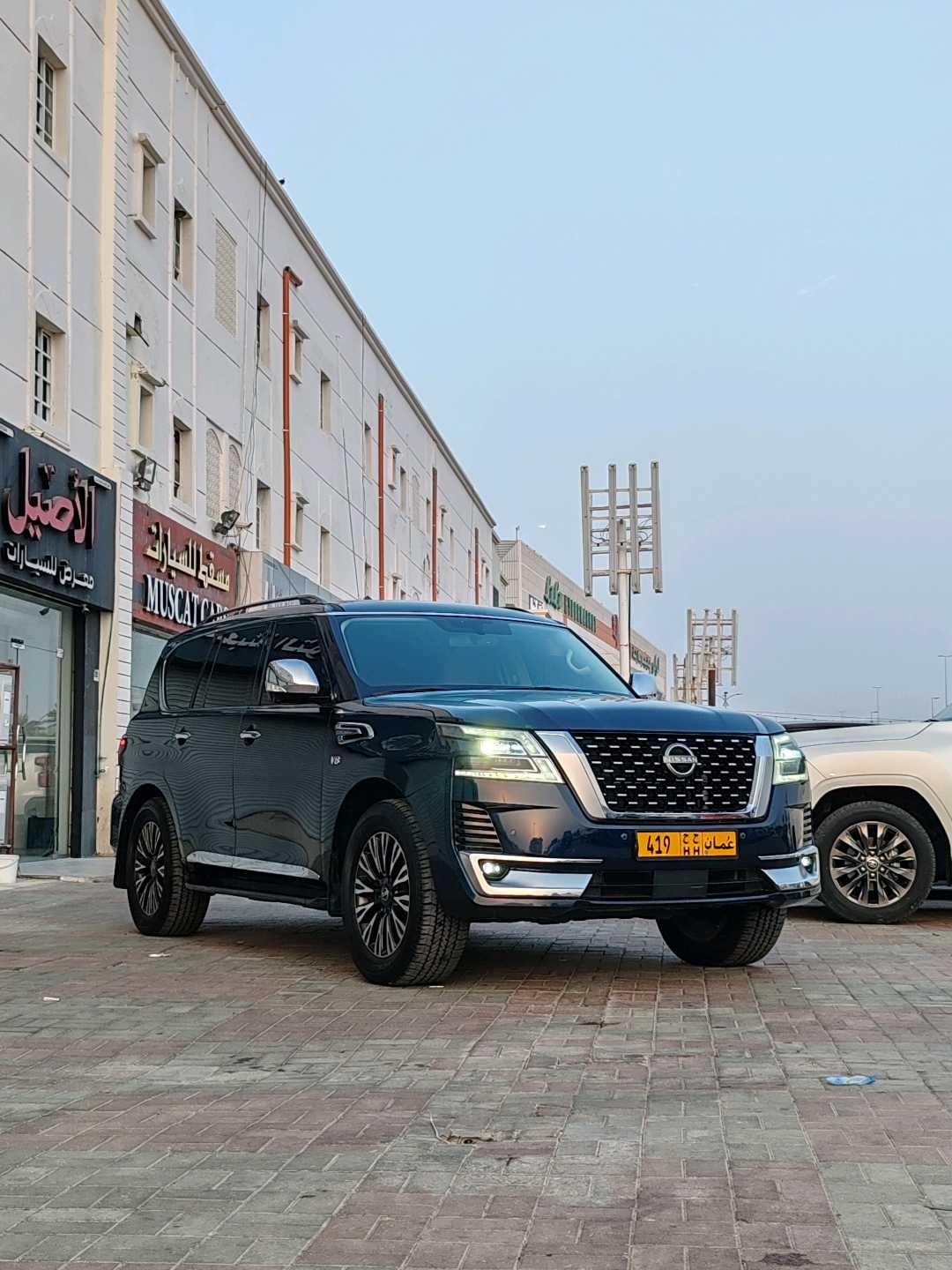 Car Image 2019 NISSAN ARMADA 