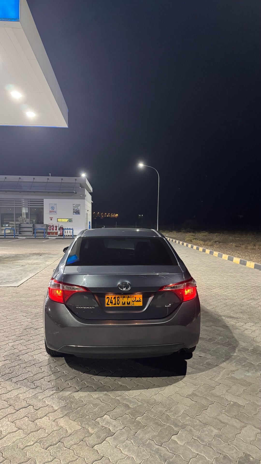 Car Image 2014 TOYOTA COROLLA LE