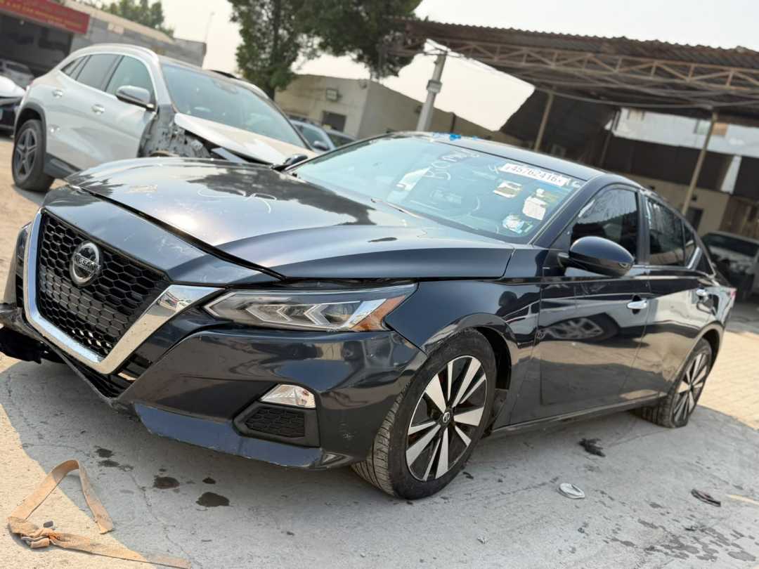 نيسان التيما SV 2021
