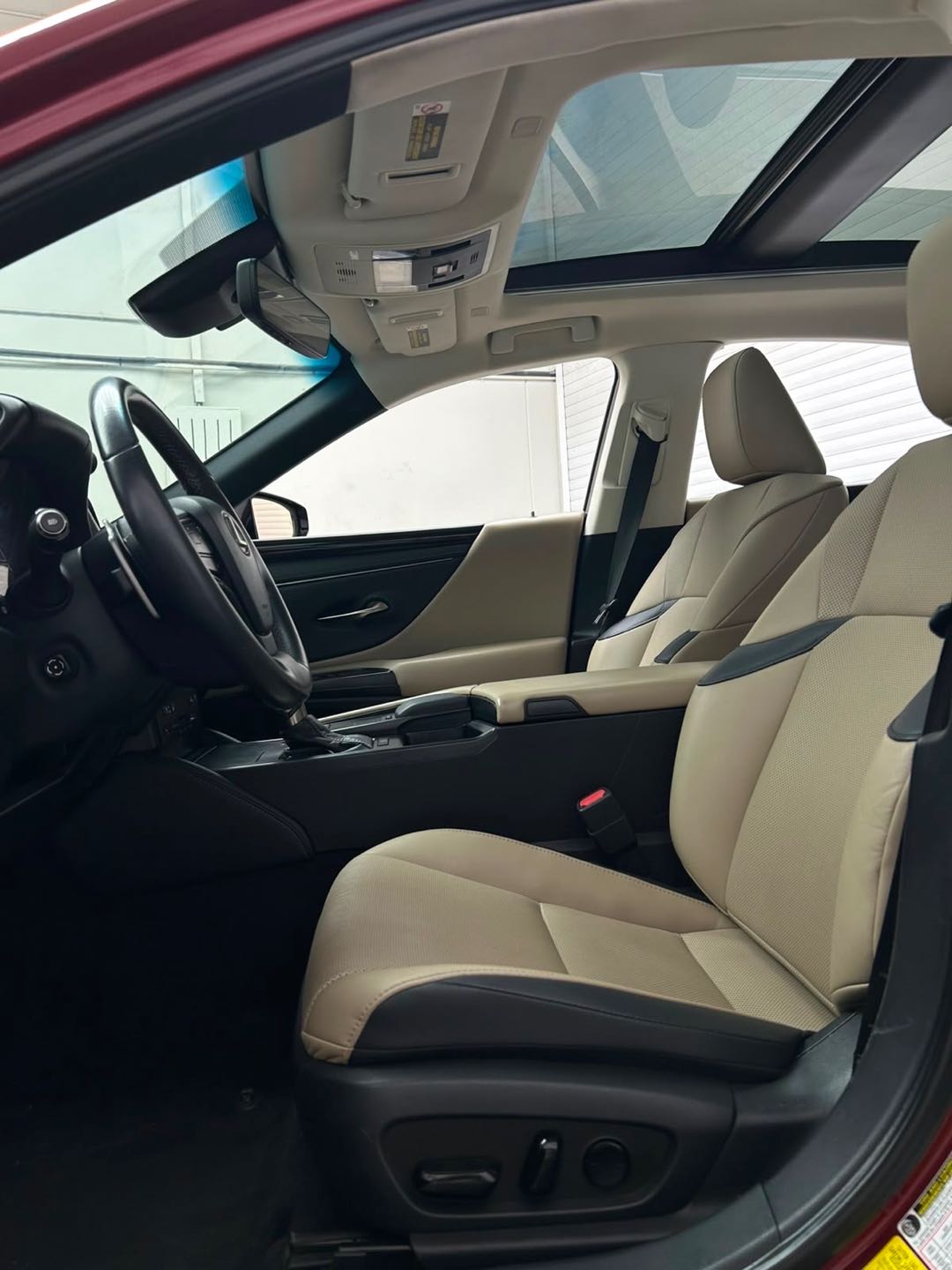 Car Image 2019 LEXUS ES 350