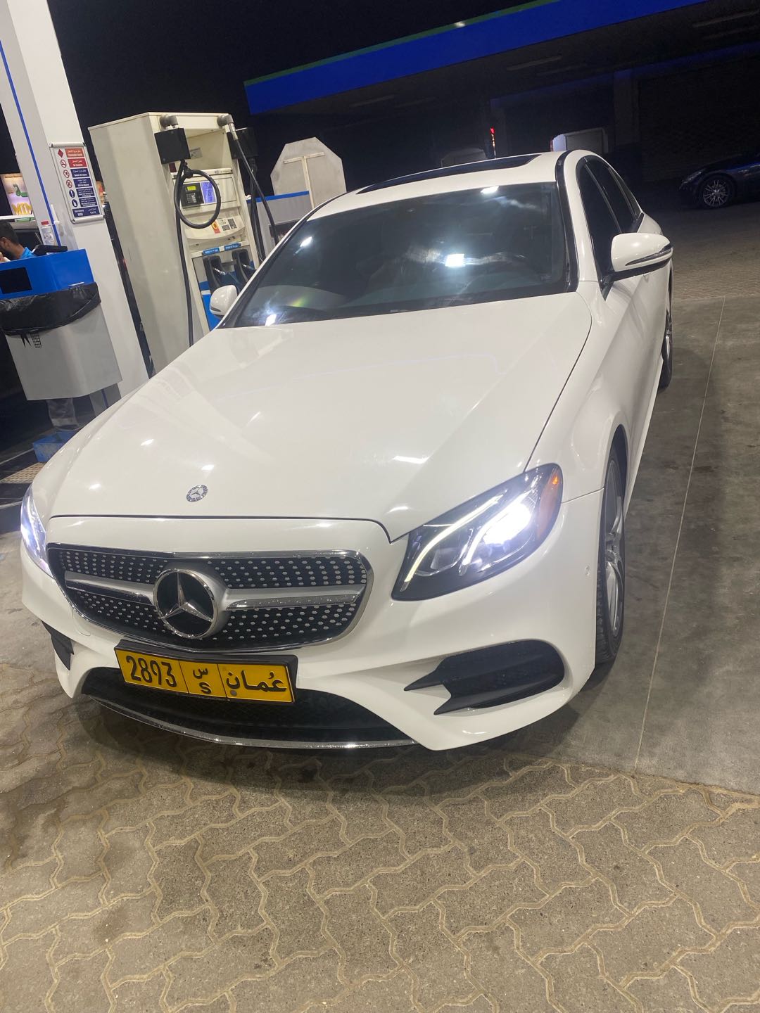 Car Image 2017 MERCEDES E Class 300