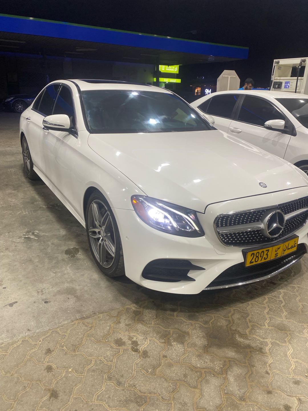 Car Image 2017 MERCEDES E Class 300