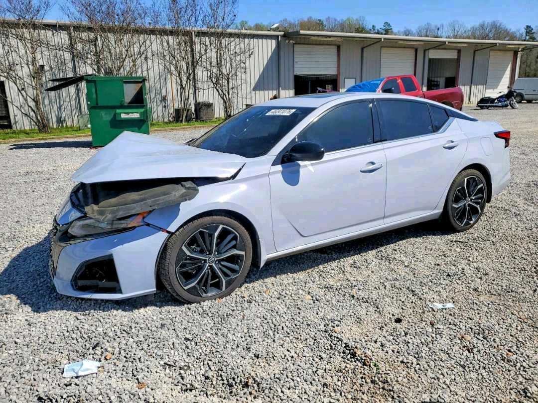NISSAN ALTIMA SR 2024