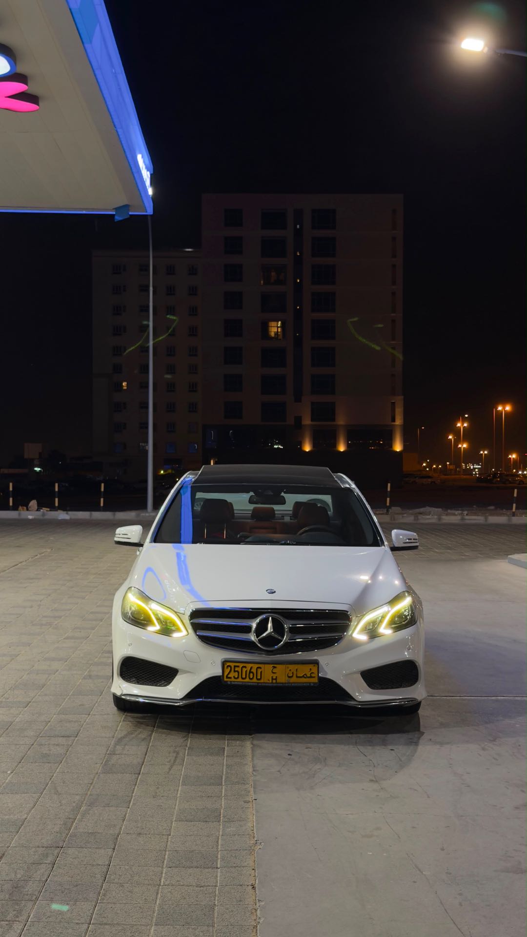 Car Image 2014 MERCEDES E Class 300