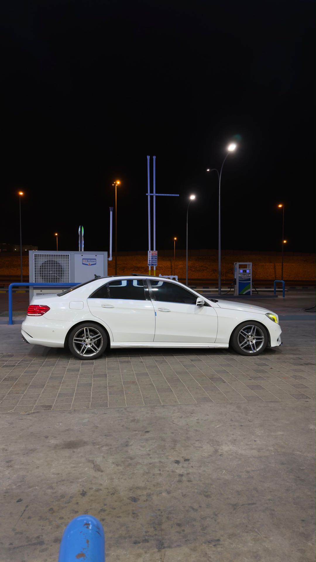 Car Image 2014 MERCEDES E Class 300