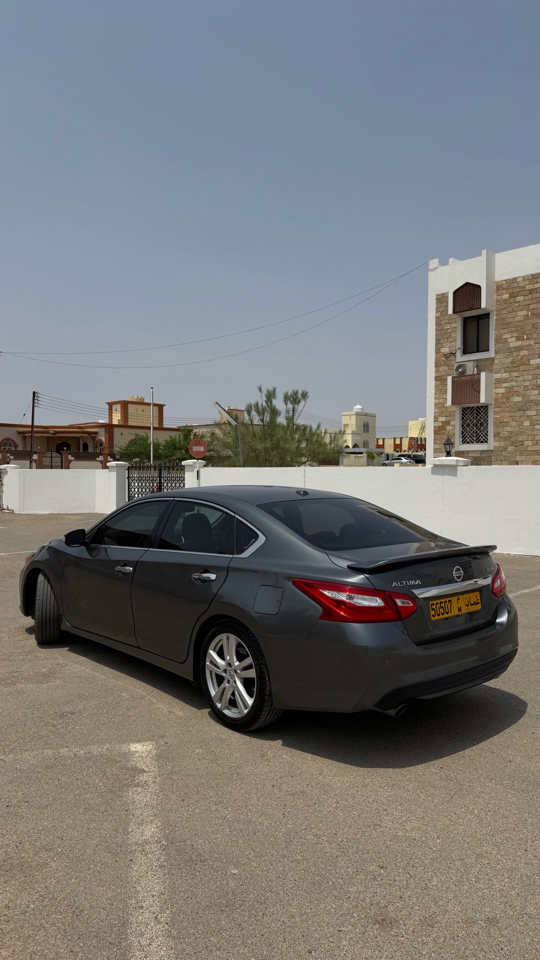 Car Image 2017 NISSAN ALTIMA SL