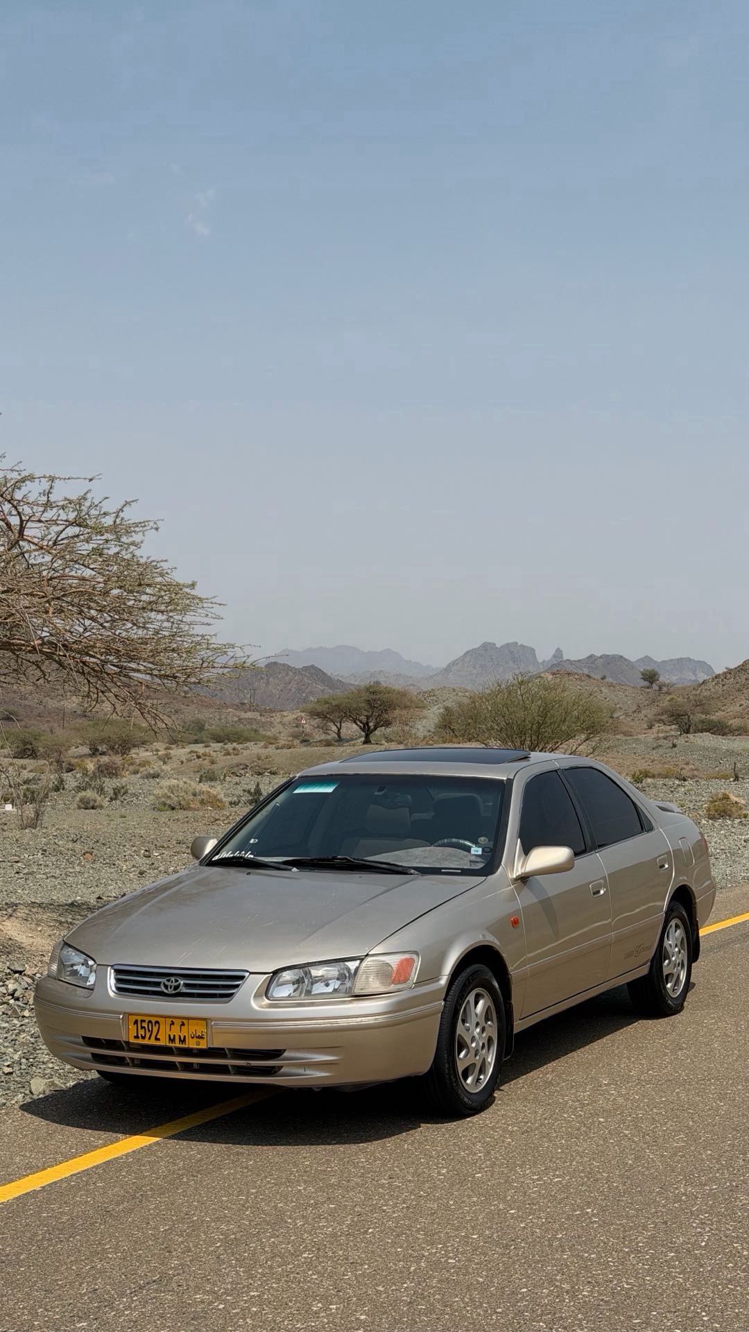 Car Image 2001 TOYOTA CAMRY LE