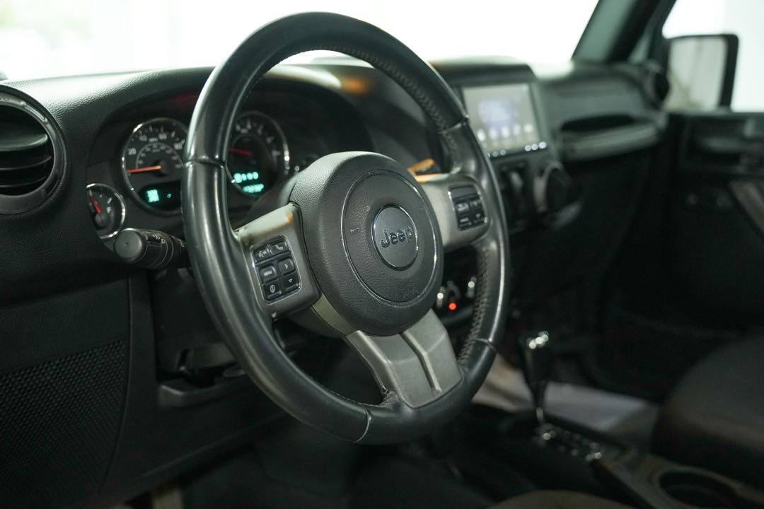 Car Image 2017 JEEP WRANGLER SAHARA