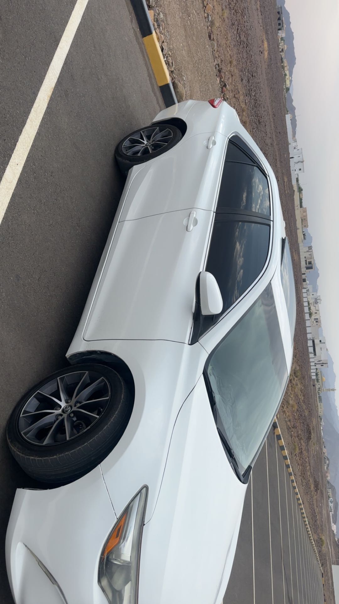 Car Image 2015 TOYOTA CAMRY XSE