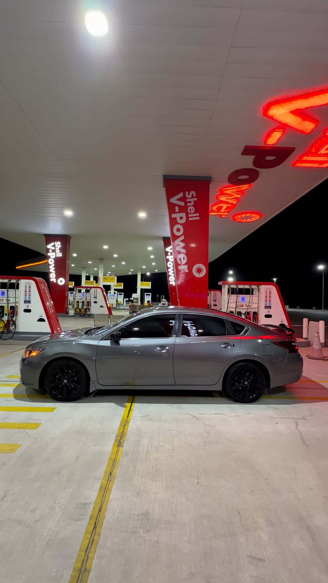 Car Image 2017 NISSAN ALTIMA SR