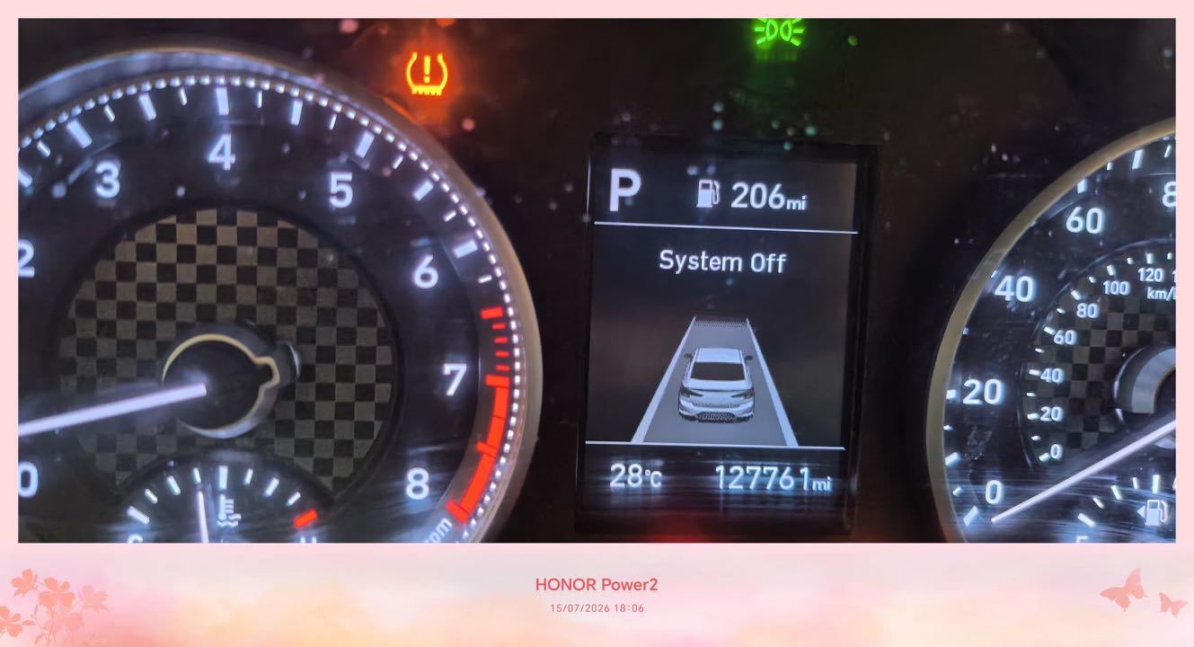 Car Image 2019 HYUNDAI ELANTRA SE