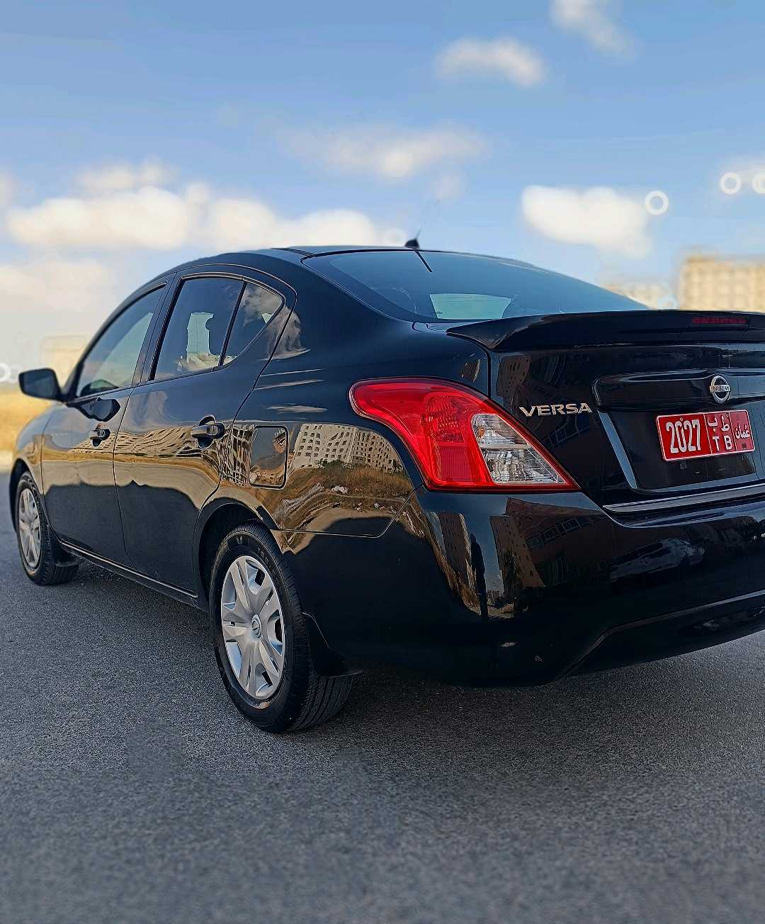NISSAN SUNNY 2018