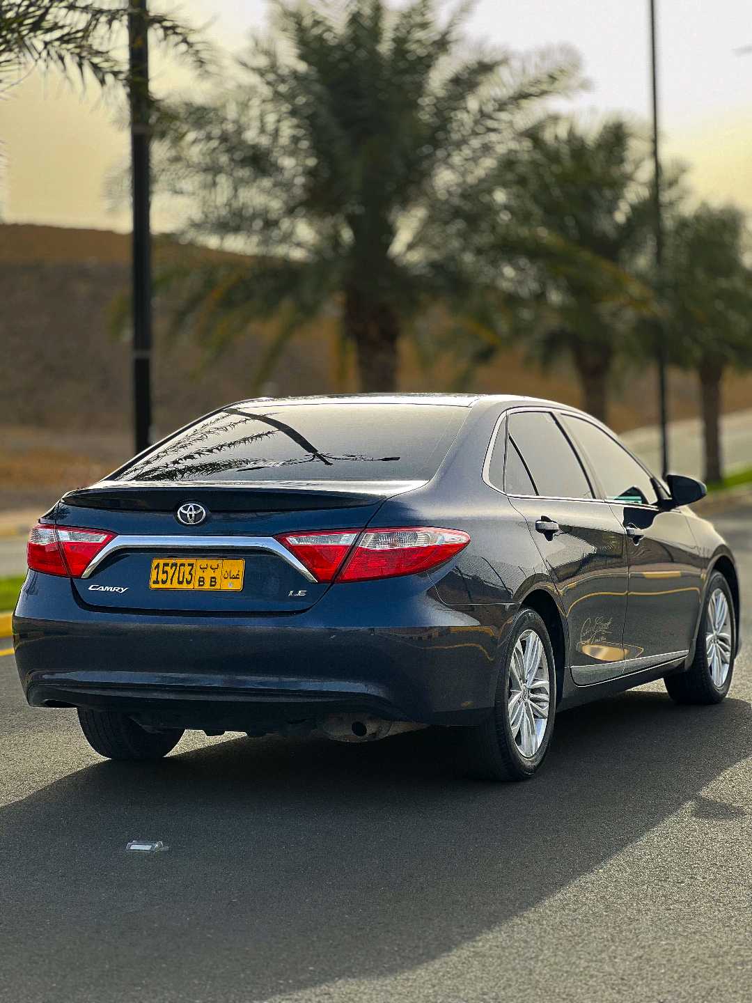 Car Image 2017 TOYOTA CAMRY LE