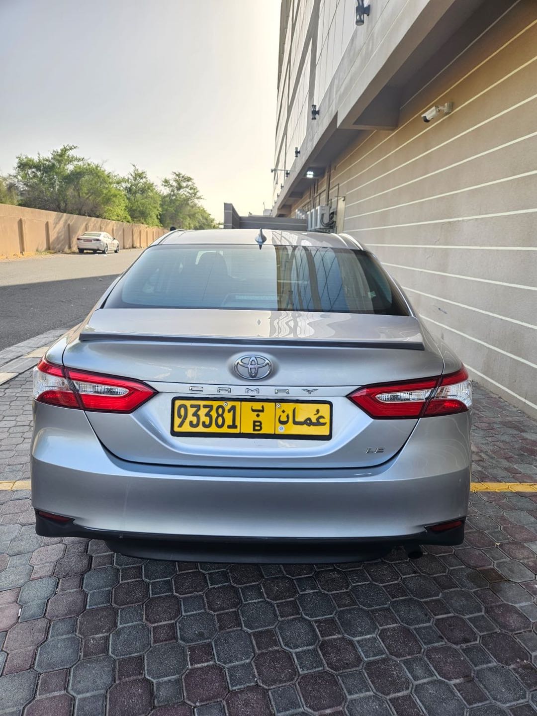 Car Image 2019 TOYOTA CAMRY LE