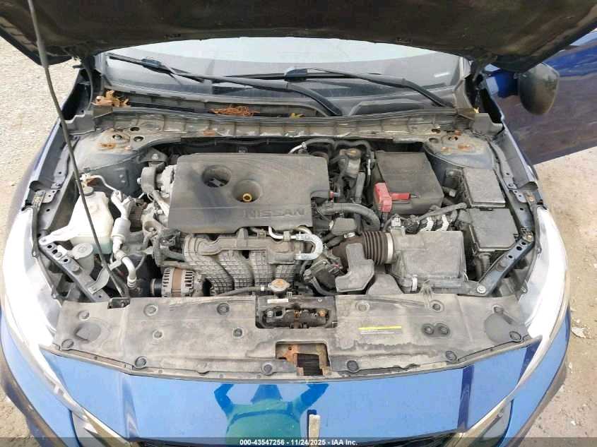 Car Image 2019 NISSAN ALTIMA SR